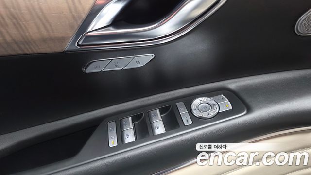 Genesis GV80 2020 — photo 32