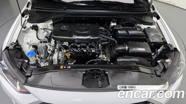 Hyundai AVANTE 2018 — photo 6