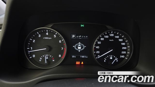 Hyundai AVANTE 2018 — photo 8