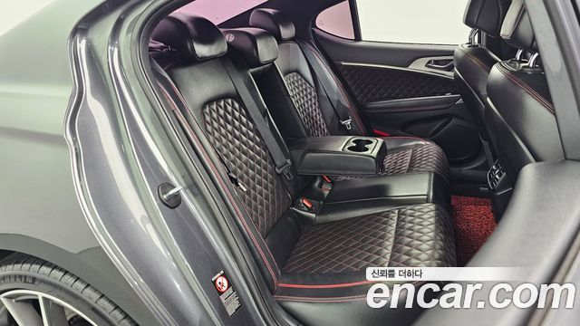 Genesis G70 2018 — photo 17