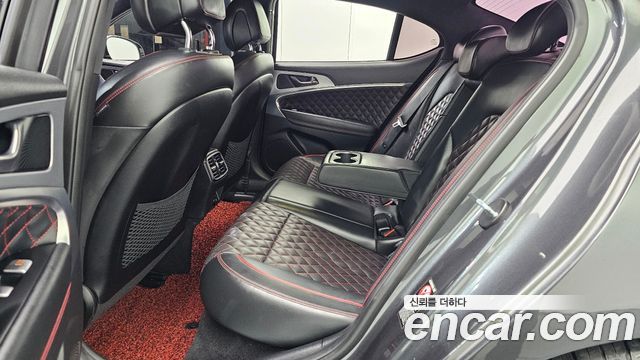Genesis G70 2018 — photo 18