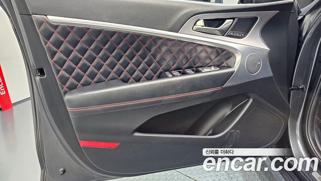 Genesis G70 2018 — photo 14