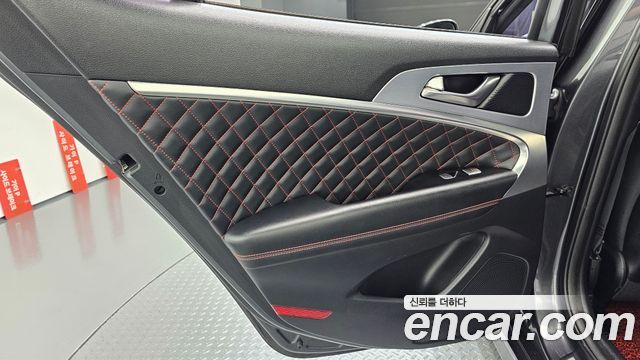 Genesis G70 2018 — photo 15