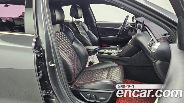Genesis G70 2018 — photo 16