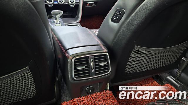 Genesis G70 2018 — photo 29