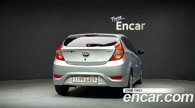 Hyundai Accent 2017 — photo 4