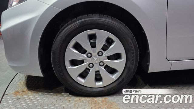 Hyundai Accent 2017 — photo 5