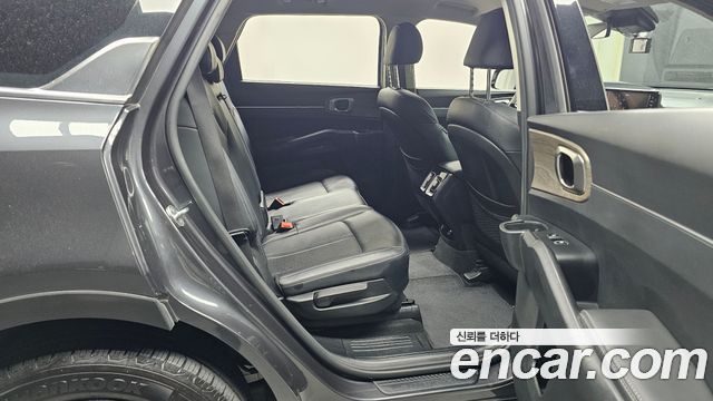 Kia Sorento 2021 — photo 17
