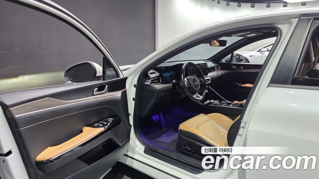 Kia K5 2021 — photo 13