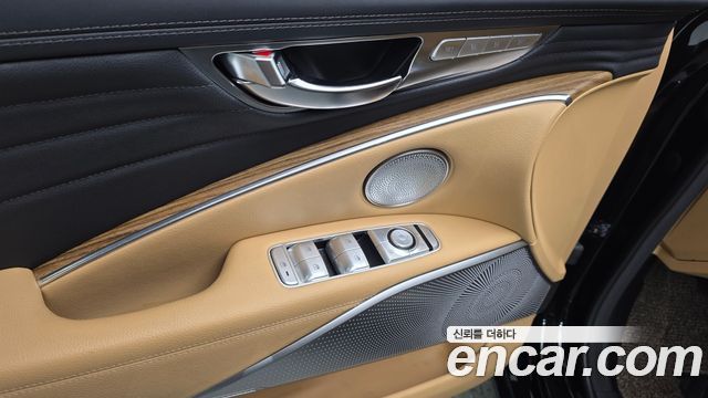 Kia K9 2022 — photo 25
