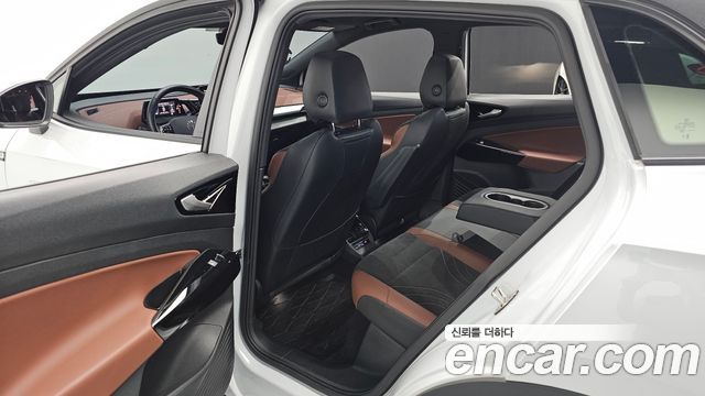 Volkswagen ID.4 2023 — photo 18