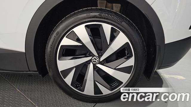 Volkswagen ID.4 2023 — photo 7