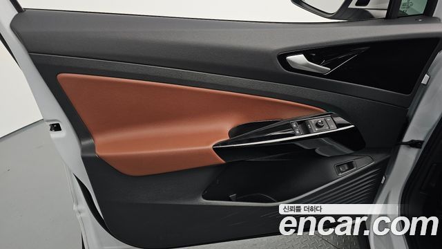 Volkswagen ID.4 2023 — photo 14