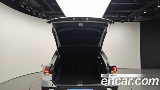 Volkswagen ID.4 2023 — photo 29