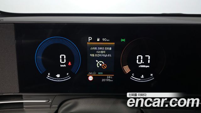 Hyundai Kona 2023 — photo 11
