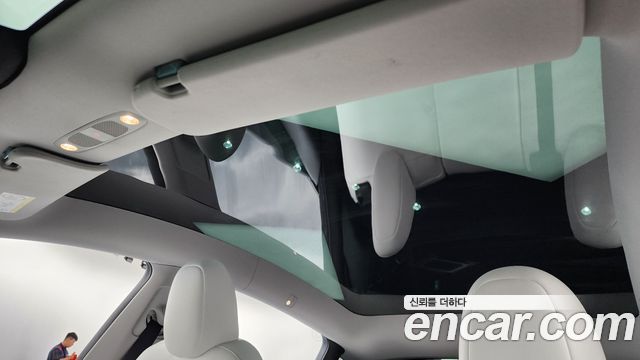 Tesla Model Y 2024 — photo 25