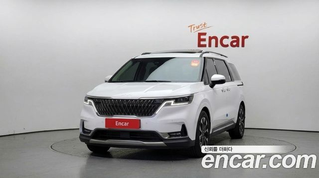 Kia Canival 2023 — photo 3
