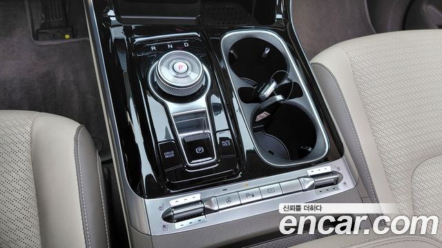Kia Canival 2023 — photo 12