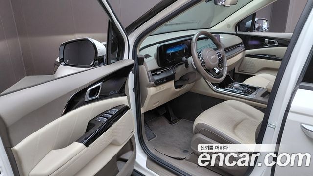 Kia Canival 2023 — photo 13
