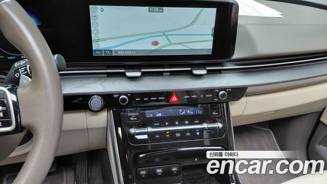 Kia Canival 2023 — photo 19