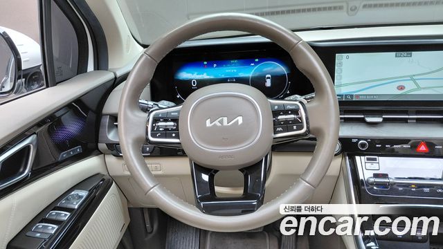 Kia Canival 2023 — photo 20
