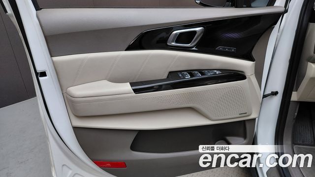 Kia Canival 2023 — photo 14