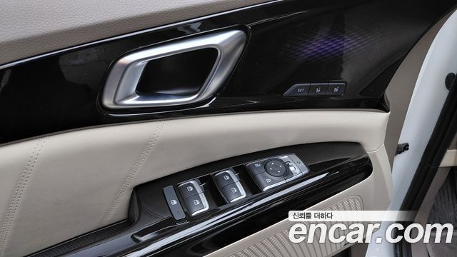 Kia Canival 2023 — photo 27