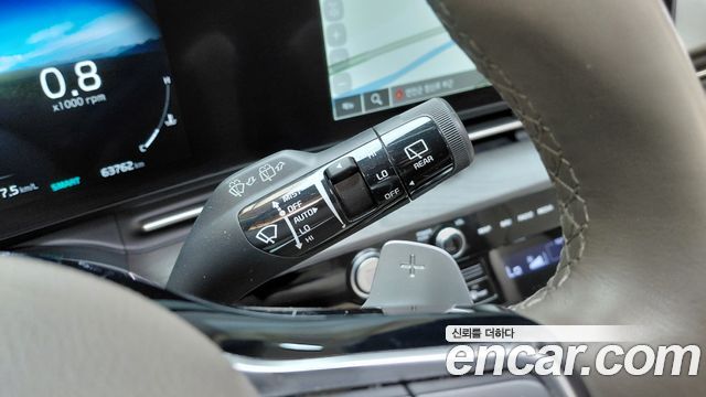 Kia Canival 2023 — photo 30