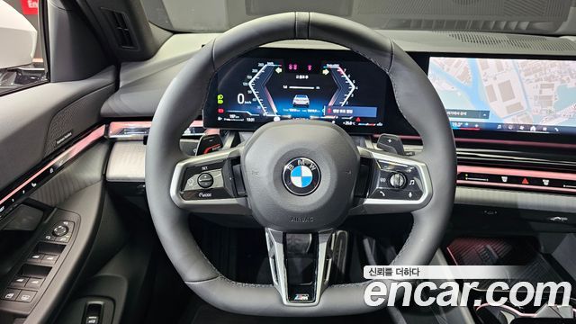 BMW 5-Series 2025 — photo 19
