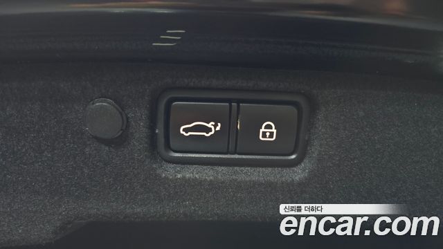Kia K7 2018 — photo 16