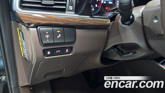 Kia K7 2018 — photo 19