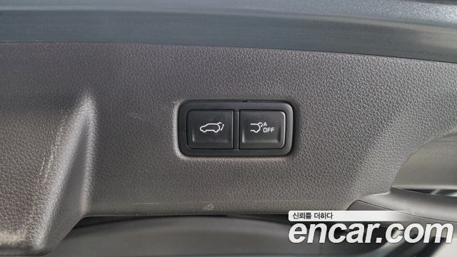 Kia Canival 2023 — photo 23