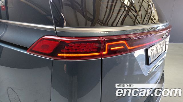 Kia Canival 2023 — photo 9