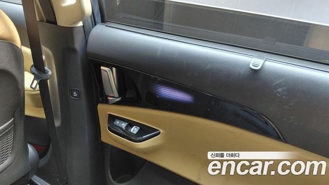 Kia Canival 2023 — photo 27