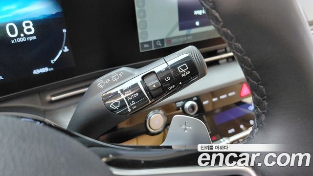 Kia Canival 2023 — photo 30