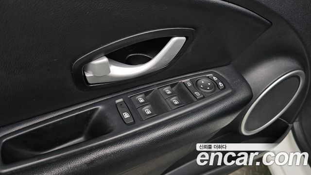 Renault Korea SM3 2014 — photo 16