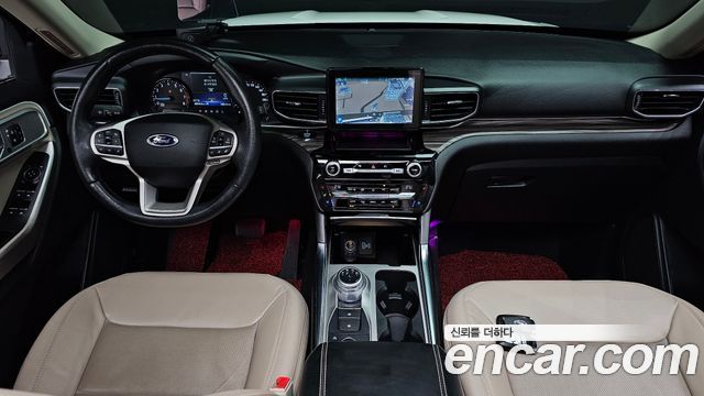 Ford Explorer 2021 — photo 10