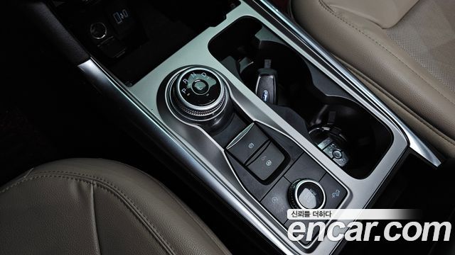 Ford Explorer 2021 — photo 12