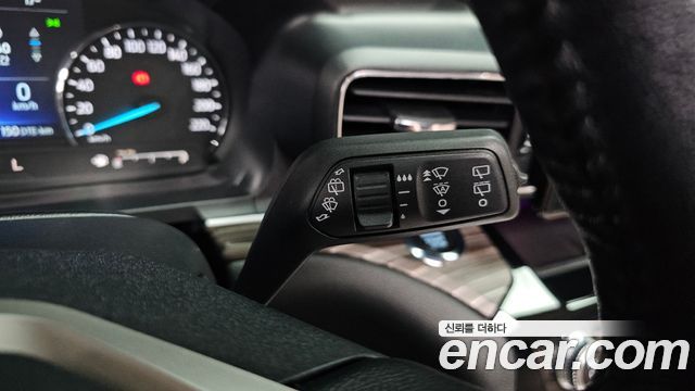 Ford Explorer 2021 — photo 32