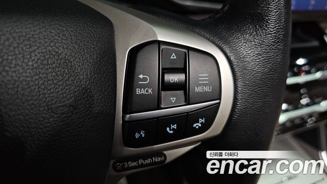Ford Explorer 2021 — photo 35