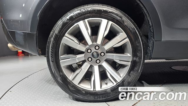 Land Rover Discovery Sport 2018 — photo 5