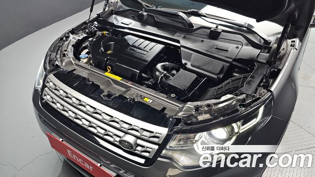 Land Rover Discovery Sport 2018 — photo 6