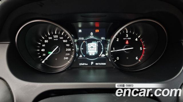 Land Rover Discovery Sport 2018 — photo 8