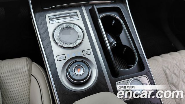 Genesis GV80 2021 — photo 12