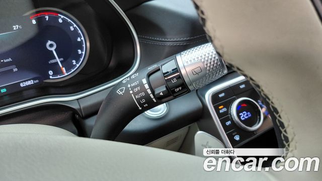 Genesis GV80 2021 — photo 27
