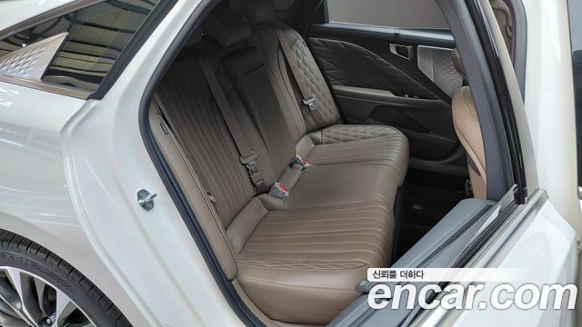 Kia K8 2022 — photo 17