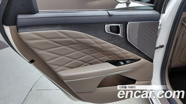 Kia K8 2022 — photo 15