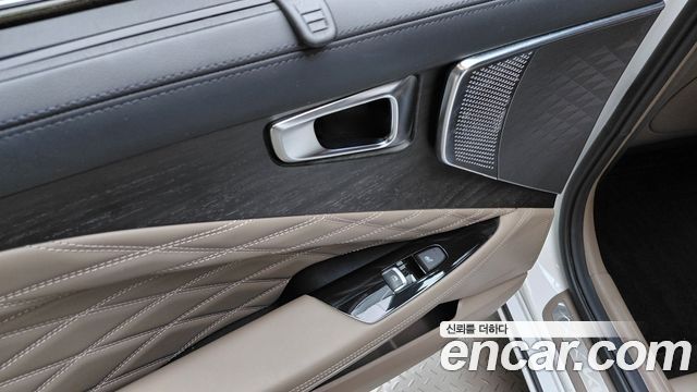 Kia K8 2022 — photo 29
