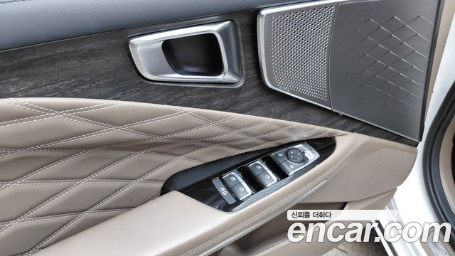 Kia K8 2022 — photo 30