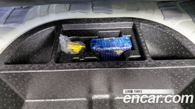 Kia K8 2022 — photo 32